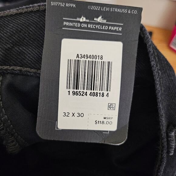 Levi's Black Distressed Baggy Dad Jeans NWT Size 32x30 - Picture 9 of 12